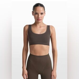 Nike x SKIMS Ribbed Seamless Scoop Bra Phoenix Truffle NWT